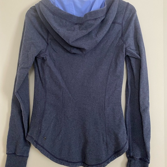 Lululemon Quarter zip size small - Picture 2 of 3